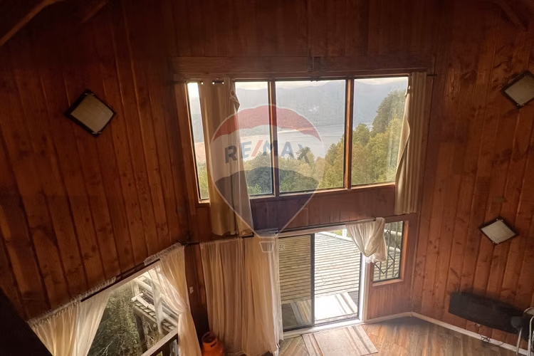 Venta casa 3d 3b en parcela vista al lago