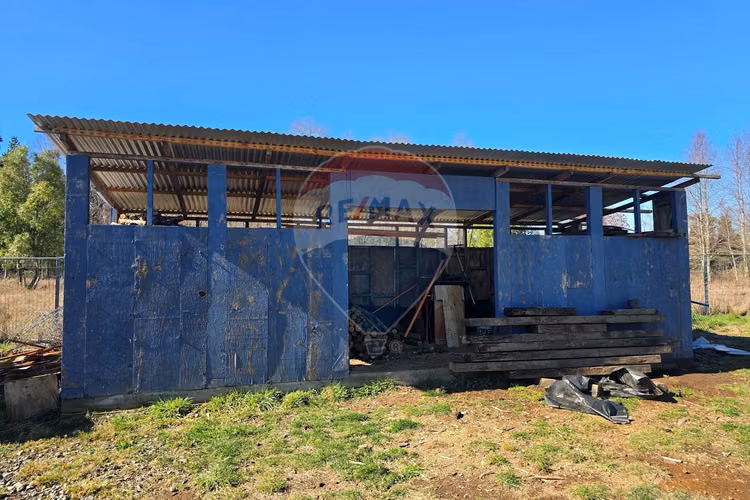 Venta parcela con casa y dos cabañas gran terreno