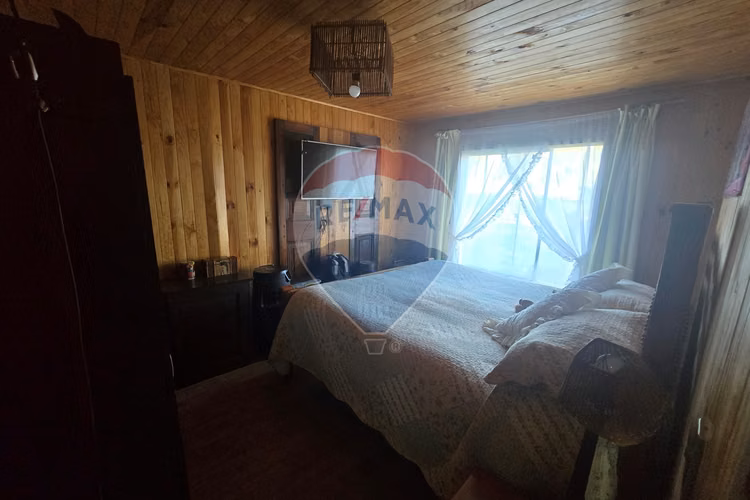 Hermosa casa en parcela con bosque nativo