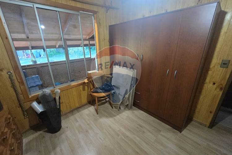 Hermosa casa en parcela con bosque nativo