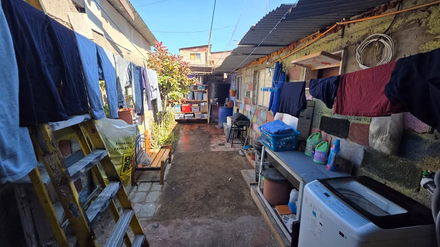 SE VENDE HERMOSA PROPIEDAD DE UN PISO EN EL SECTOR NORTE DE LA CIUDAD.