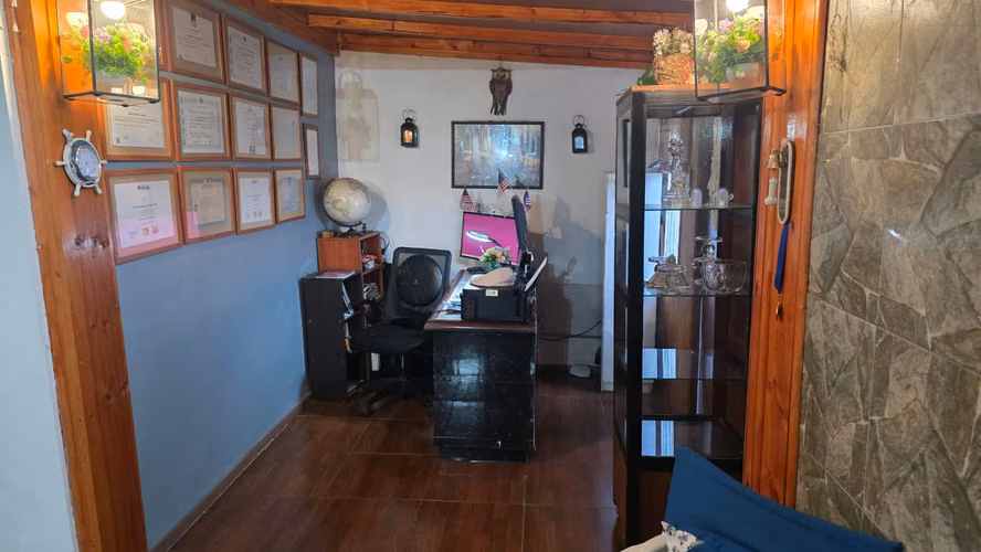 SE VENDE HERMOSA PROPIEDAD DE UN PISO EN EL SECTOR NORTE DE LA CIUDAD.