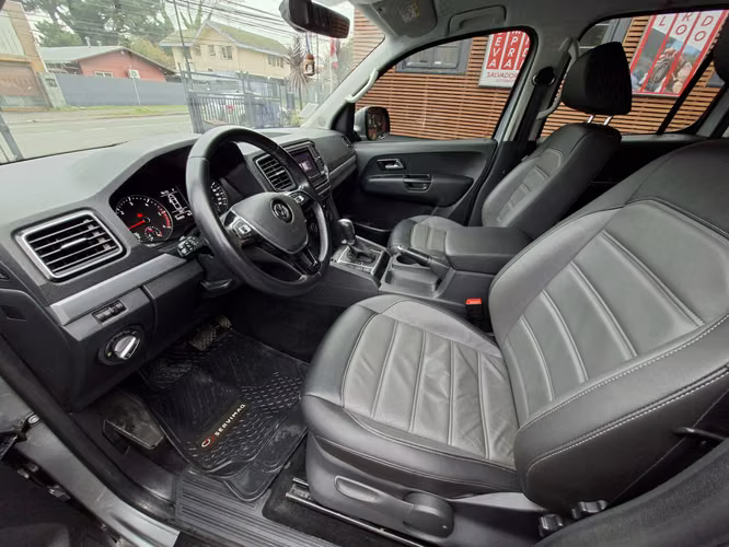 VOLKSWAGEN AMAROK HIGHLINE 4X4  AUT 2.0
