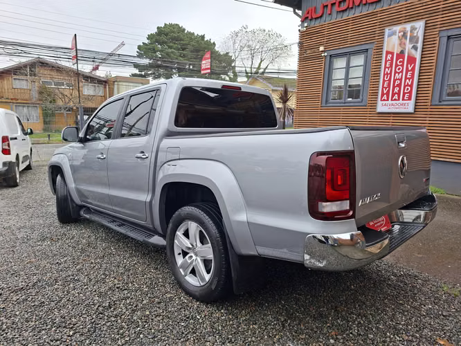 VOLKSWAGEN AMAROK HIGHLINE 4X4  AUT 2.0