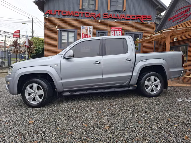 VOLKSWAGEN AMAROK HIGHLINE 4X4  AUT 2.0
