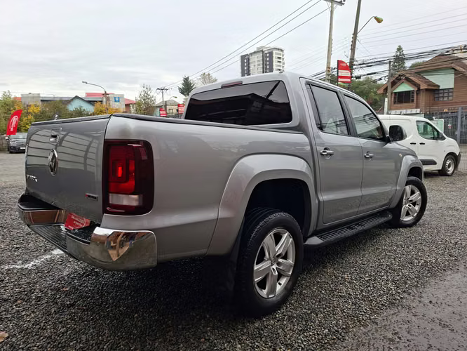 VOLKSWAGEN AMAROK HIGHLINE 4X4  AUT 2.0
