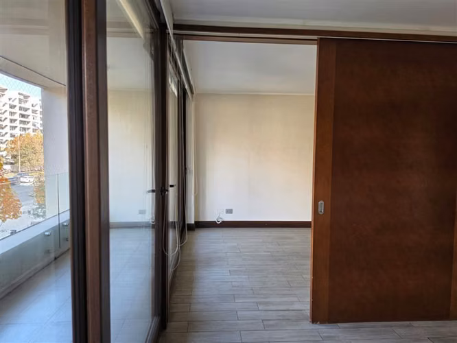 Departamento en venta de 1 dorm. en Lo Barnechea