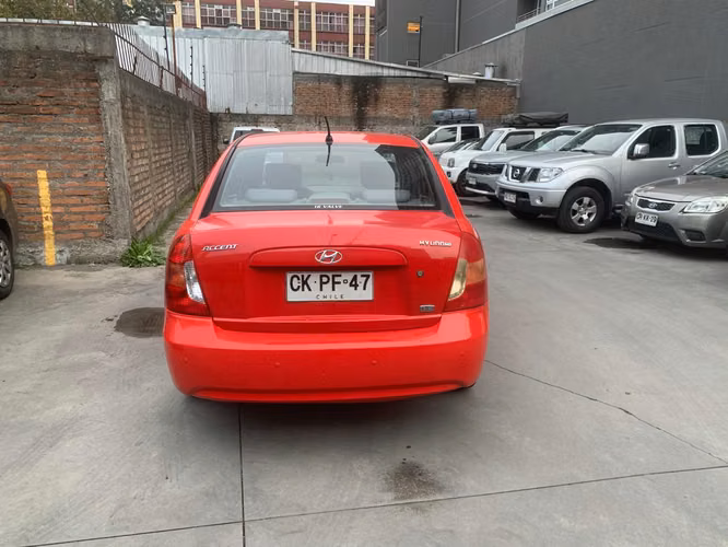 HYUNDAI ACCENT GLS 2010