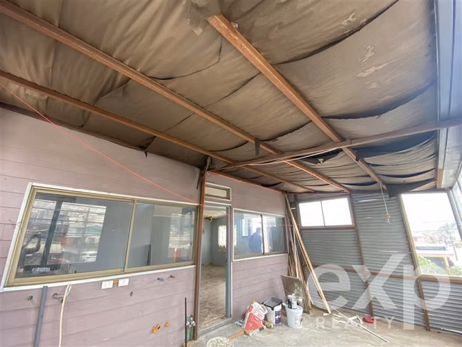 Vendo Local Comercial esquina más dpto.en Fundo El Carmen