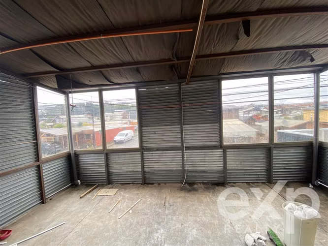 Vendo Local Comercial esquina más dpto.en Fundo El Carmen