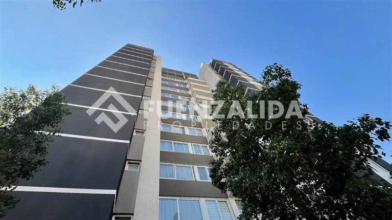 Departamento en venta de 2 dorm. en Recoleta