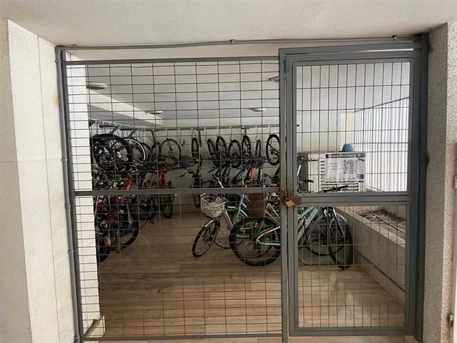 DPTO A SOLO UNA CUADRA DEL METRO MONEDA EN PLENO CENTRO