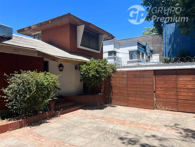Arriendo de casa para actividad comercial en pleno centro