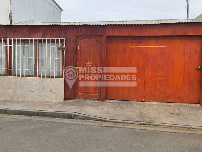 VENDE CASA - CALAMA
