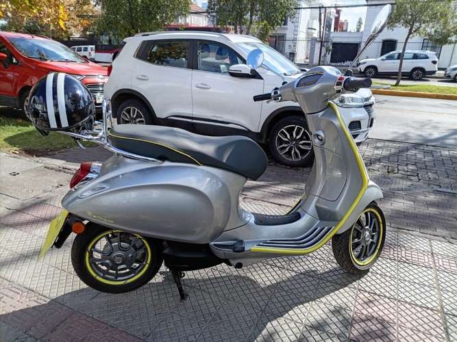 VESPA PRIMAVERA ELÉCTRICA 2020