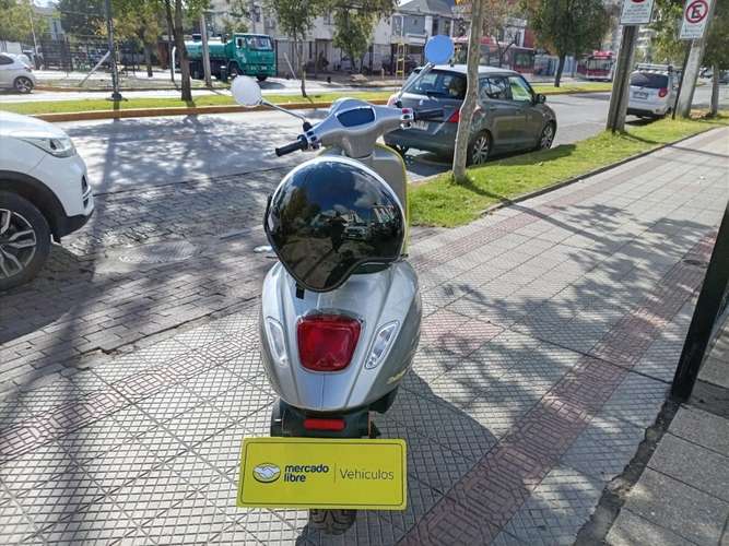VESPA PRIMAVERA ELÉCTRICA 2020