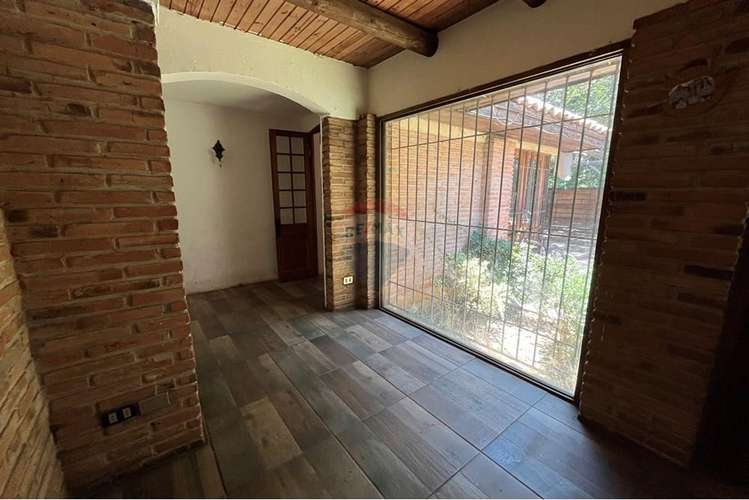 Casa colonial + quincho + piscina - Imagen 5