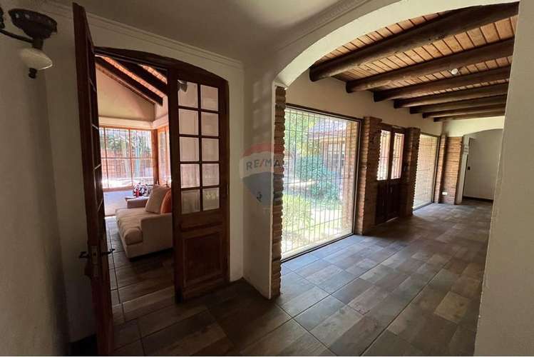 Casa colonial + quincho + piscina - Imagen 6
