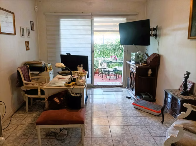 Casa a pasos de Av. Perú. Barrio Lemus (162944)