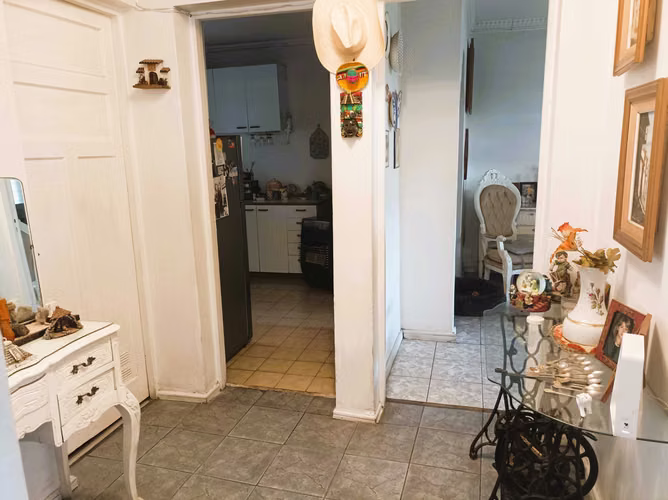 Casa a pasos de Av. Perú. Barrio Lemus (162944)