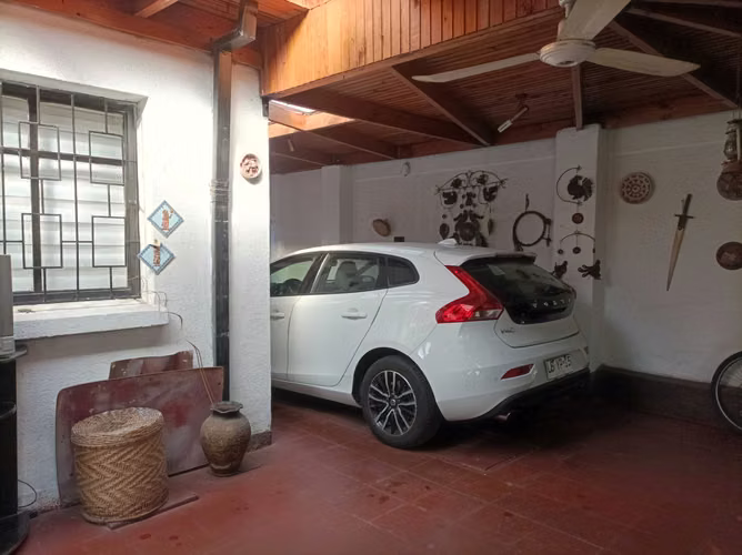 Casa a pasos de Av. Perú. Barrio Lemus (162944)