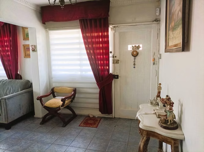 Casa a pasos de Av. Perú. Barrio Lemus (162944)
