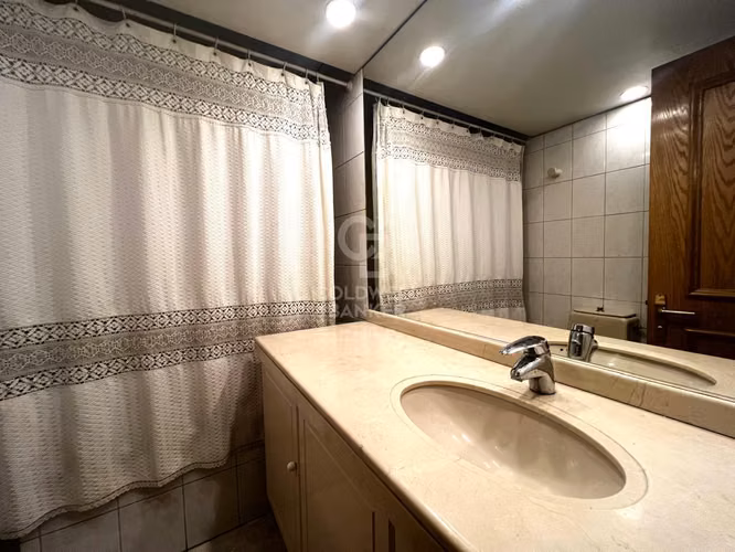 Inmejorable ubicación en El Golf, gran departamento, 378 m2