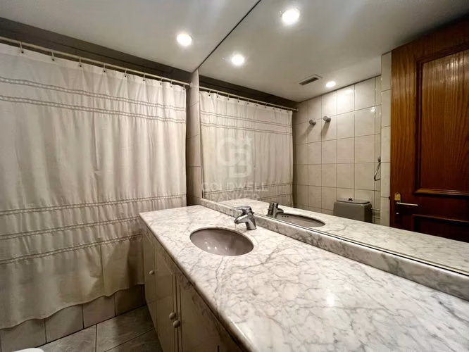 Inmejorable ubicación en El Golf, gran departamento, 378 m2
