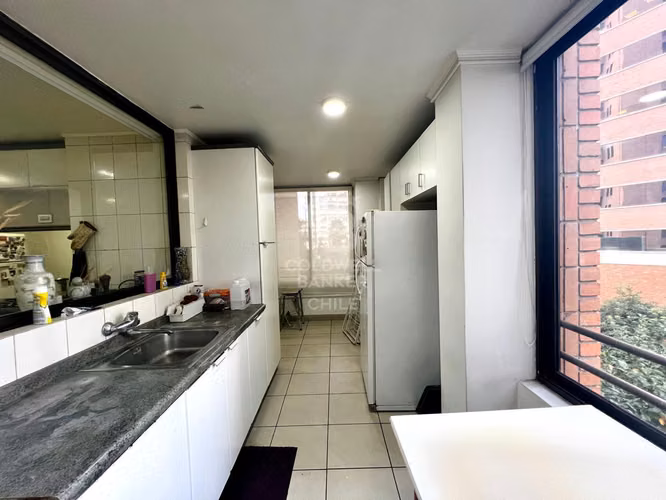 Inmejorable ubicación en El Golf, gran departamento, 378 m2