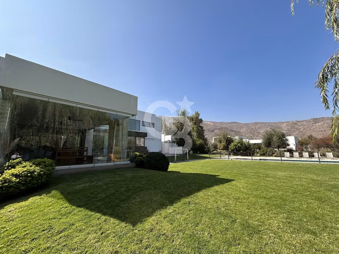 Brisas de Chicureo | Diseño Moderno y Exclusividad