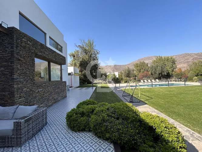 Brisas de Chicureo | Diseño Moderno y Exclusividad