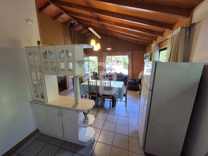 Sitio con cabaña a pasos del Lago Calafquén