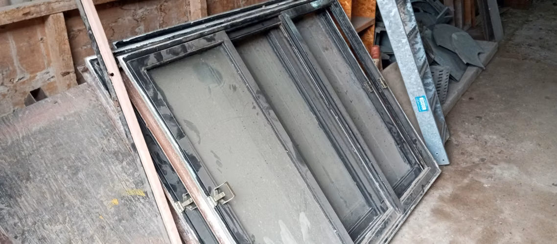 SE VENDEN VENTANALES DE Fe Y ALUMINIO EXCELENTE ESTADO