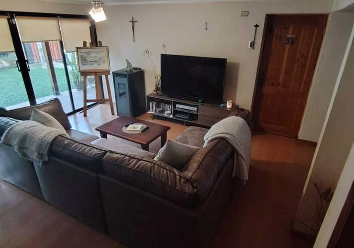 Vendo Amplia Casa Sector Huachocopihue – V (163056)