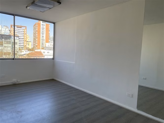 Oficina en arriendo en Providencia - Imagen 7
