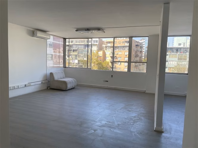 Oficina en arriendo en Providencia - Imagen 2