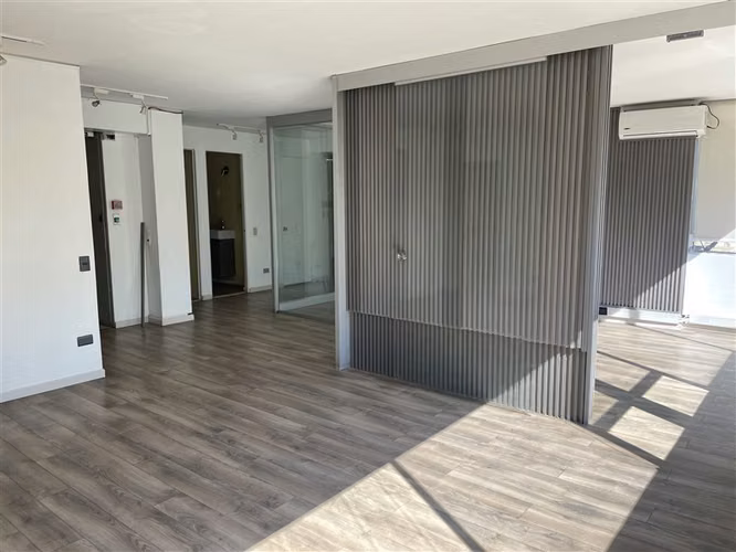 Oficina en arriendo en Providencia