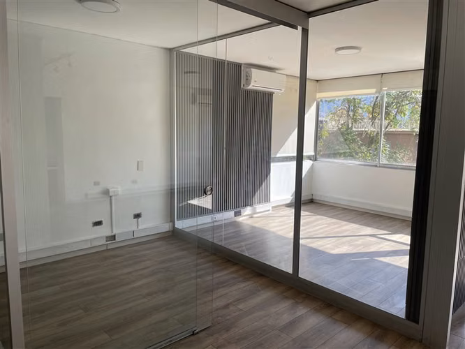Oficina en arriendo en Providencia - Imagen 4
