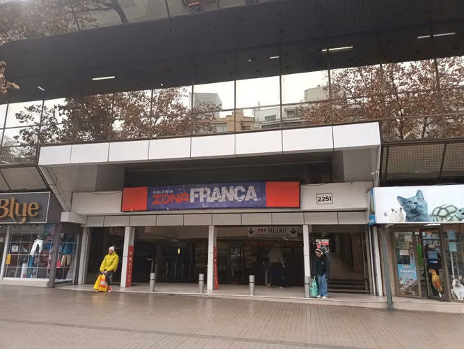 ¡OPORTUNIDAD ÚNICA EN EDIFICIO GIRATORIO – PROVIDENCIA!