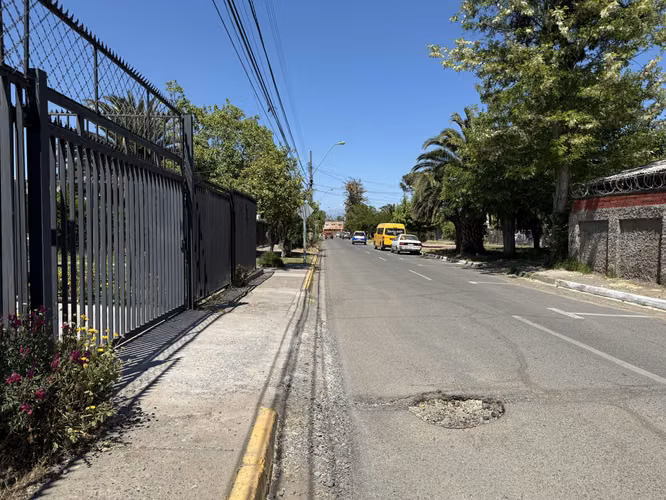 Venta de Oficina con estupenda bodega, excelentes instalaciones