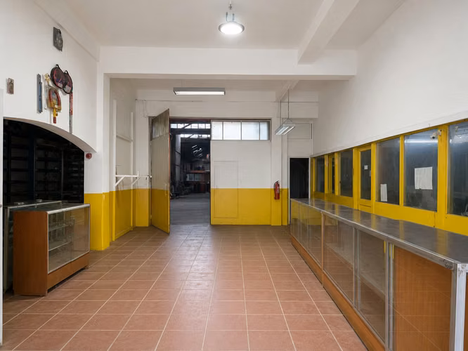 Arriendo de local con Patente Comercial en Primera Línea | Alto Flujo en 10 de Julio