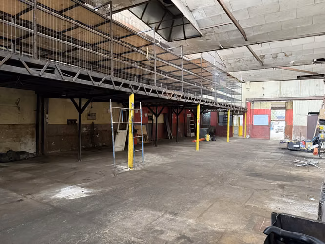 Arriendo de local con Patente Comercial en Primera Línea | Alto Flujo en 10 de Julio
