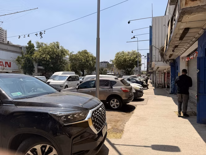 Arriendo de local con Patente Comercial en Primera Línea | Alto Flujo en 10 de Julio