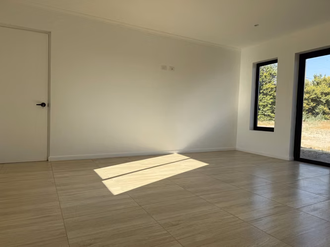 Venta de Parcela con linda casa a estrenar