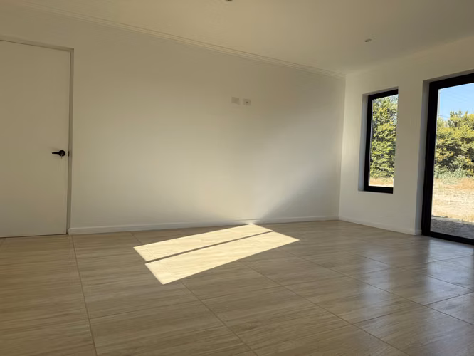 Venta de Parcela con linda casa a estrenar