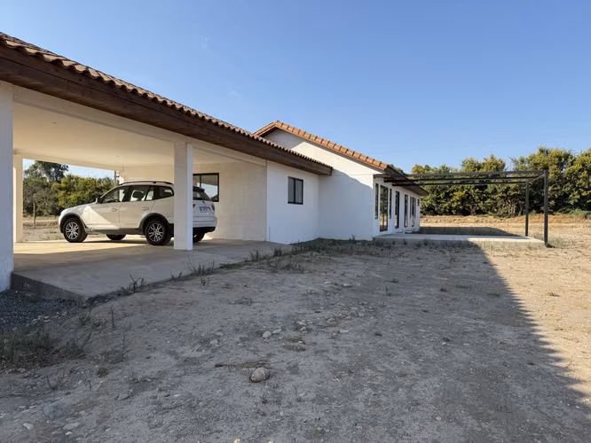 Venta de Parcela con linda casa a estrenar