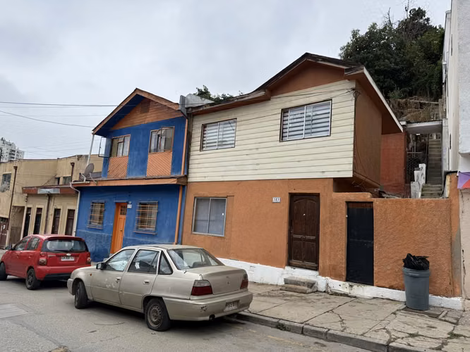 Oportunidad Inversionista | 800 m² con Vista a Pasos de Metro Hospital - Imagen 2