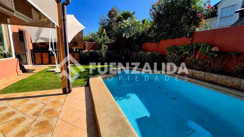 Casa en venta de 3 dorm. en Peñalolén