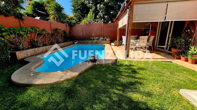Casa en venta de 3 dorm. en Peñalolén