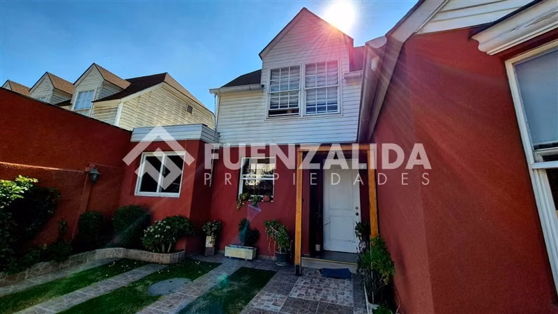 Casa en venta de 3 dorm. en Peñalolén